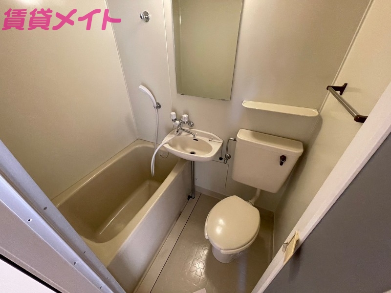 バス・シャワールーム　同型参考写真