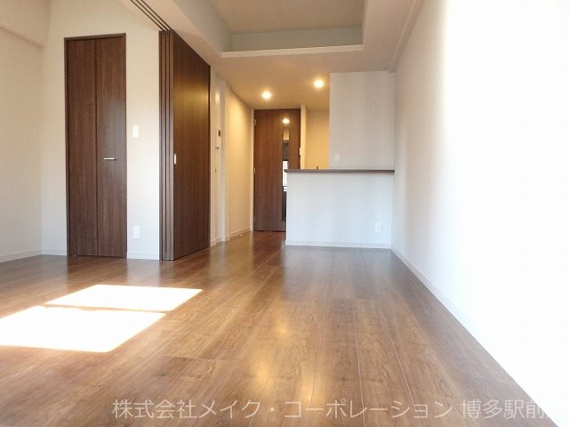 居室・リビング　※写真は棟内別部屋参考写真