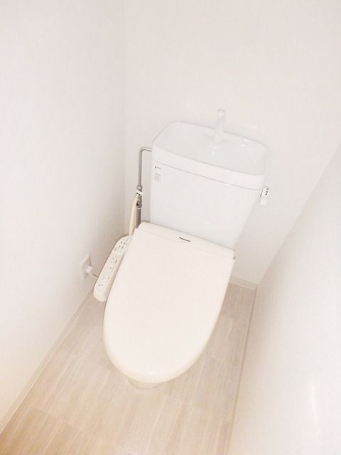 トイレ　★シャワートイレ★