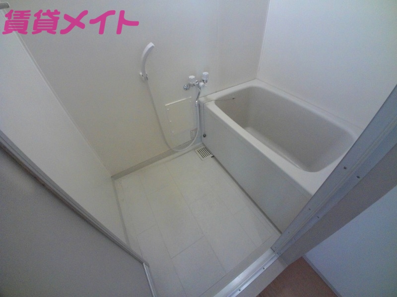 バス・シャワールーム　同型参考写真