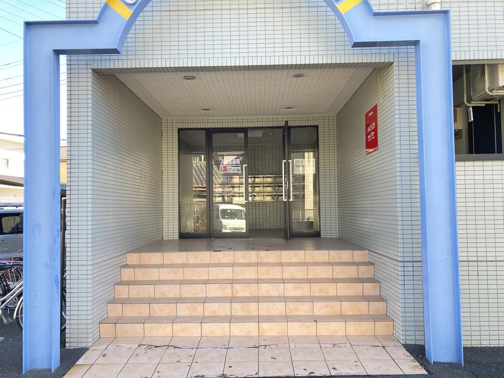 エントランス　おしゃれな入口です