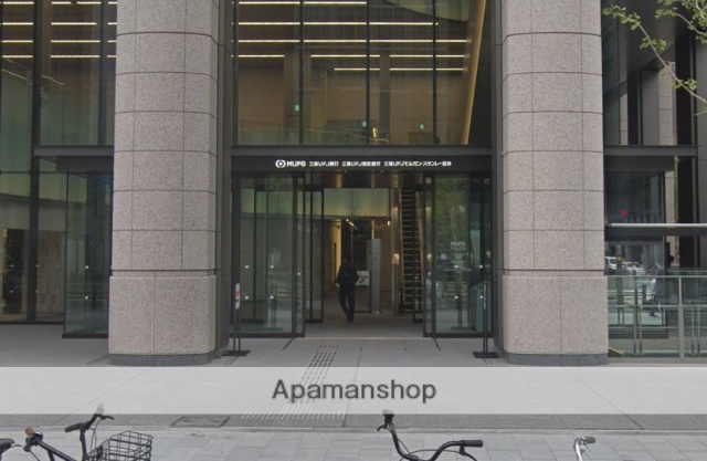 銀行　（株）三菱ＵＦＪ銀行／大阪中央支店（銀行）まで749m