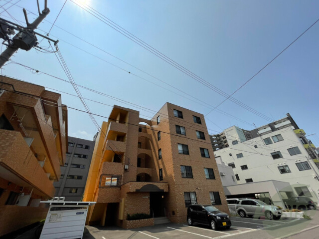 建物外観　札幌市北区北３８条西「ベルデュール麻生」
