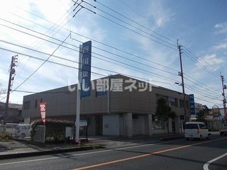 銀行　四国銀行安芸支店（銀行）まで719m