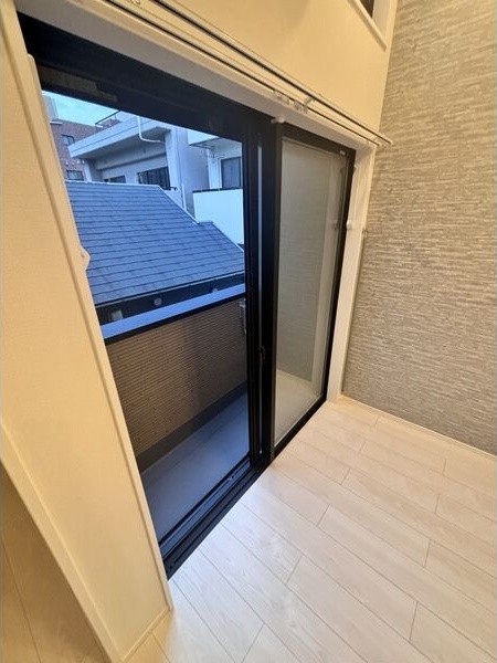 バルコニー　※写真は同じマンションの違う部屋のものになります。