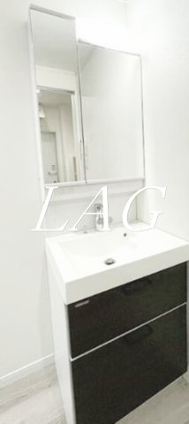洗面設備　洗面台です。