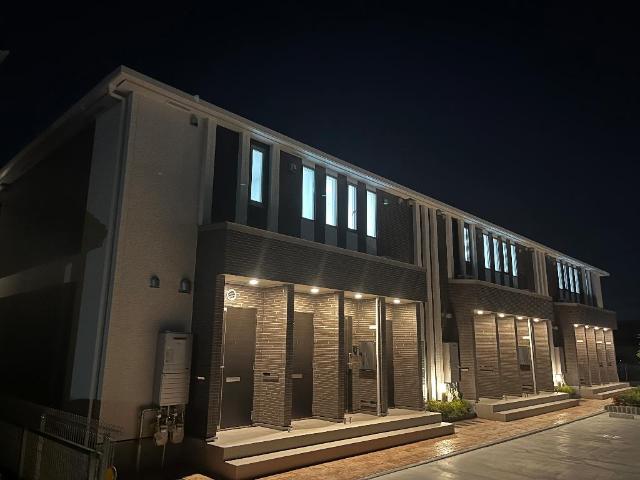 建物外観　外観写真（夜）