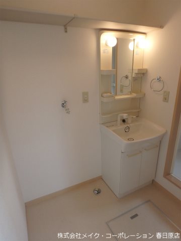 洗面設備　写真は同型タイプ