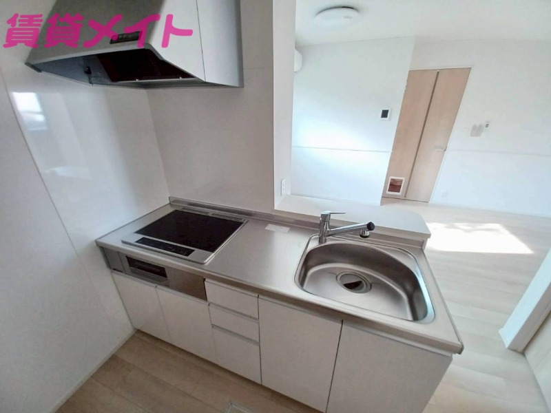キッチン　同タイプ部屋写真です。