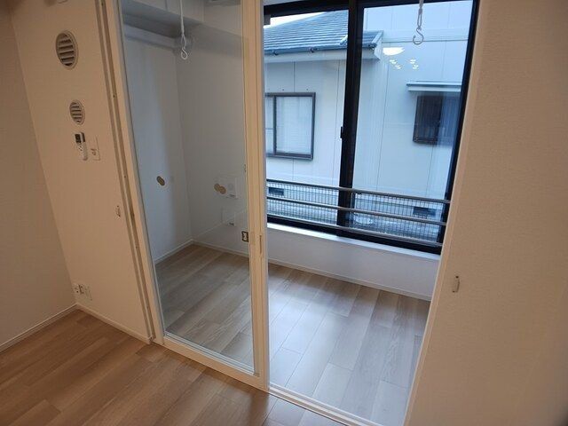 バルコニー　※サンルーム付き