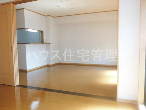 居室・リビング　リビング