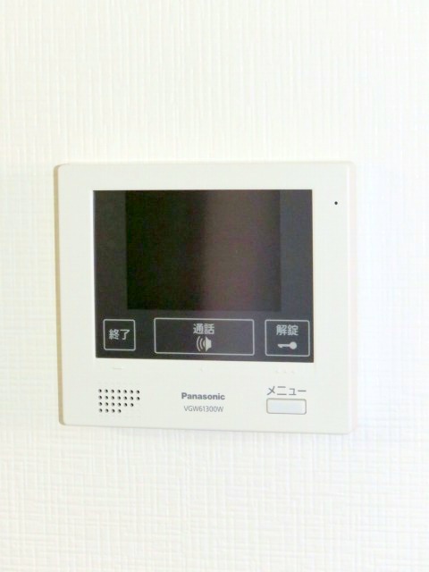 セキュリティ　モニター付きで来客者も確認できますので安心です♪