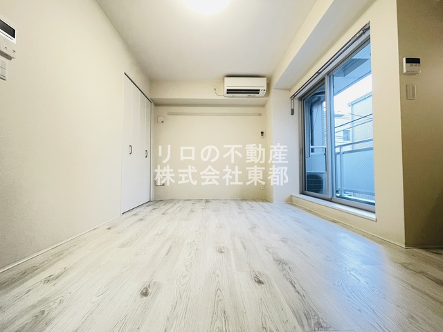 居室・リビング　南東向きで日当たり良好なお部屋！暖かな日差しが入ります♪