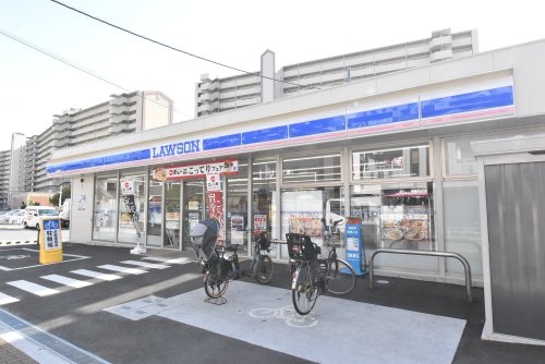 コンビニ　ローソン　苅田四丁目店（コンビニ）まで178m