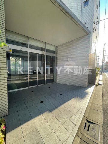 エントランス　清潔なエントランスです