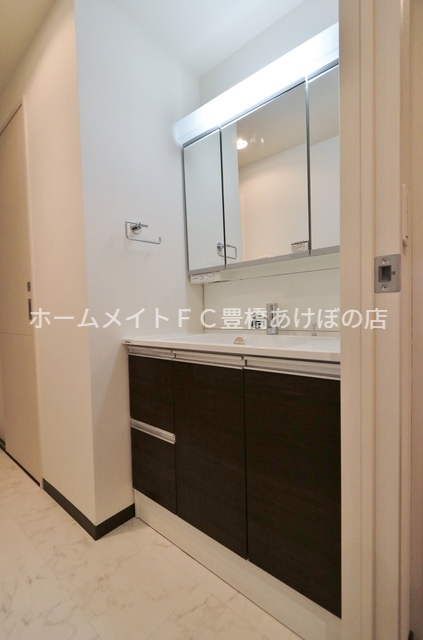 洗面設備　同型別部屋写真