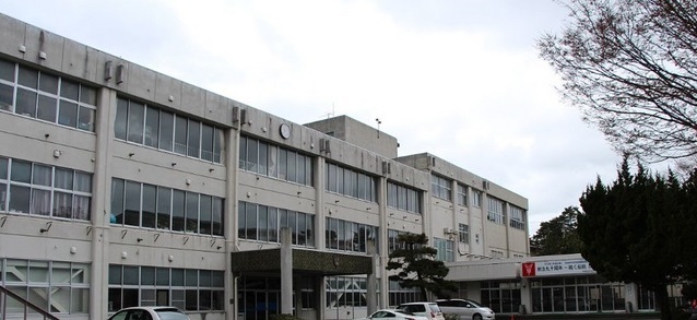 高校・高専　秋田商業高校（高校・高専）まで350m