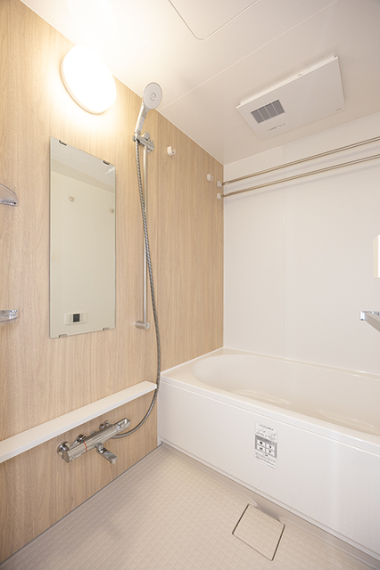 バス・シャワールーム　※写真は同タイプ住戸です。
