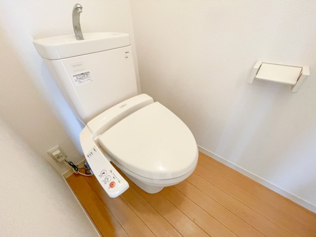 トイレ　他号室　同施工参考写真