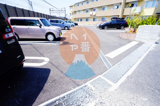 その他共有部分　ネット無料。駐車場