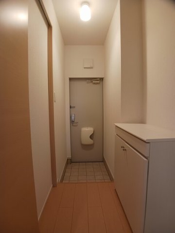 玄関　落ち着いた玄関です