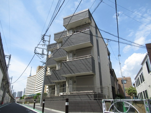 建物外観　２０１８年築