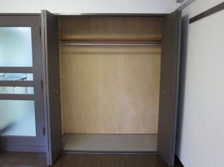 収納　同建物の別部屋のお写真です。
