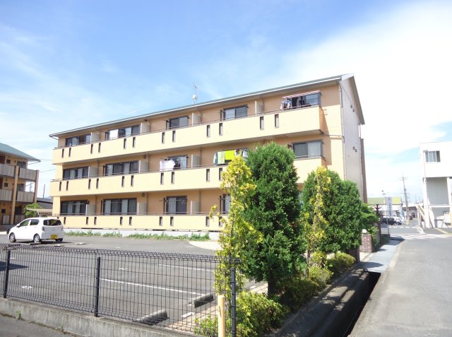 建物外観　リファルジェント泉　A棟・軽量鉄骨造