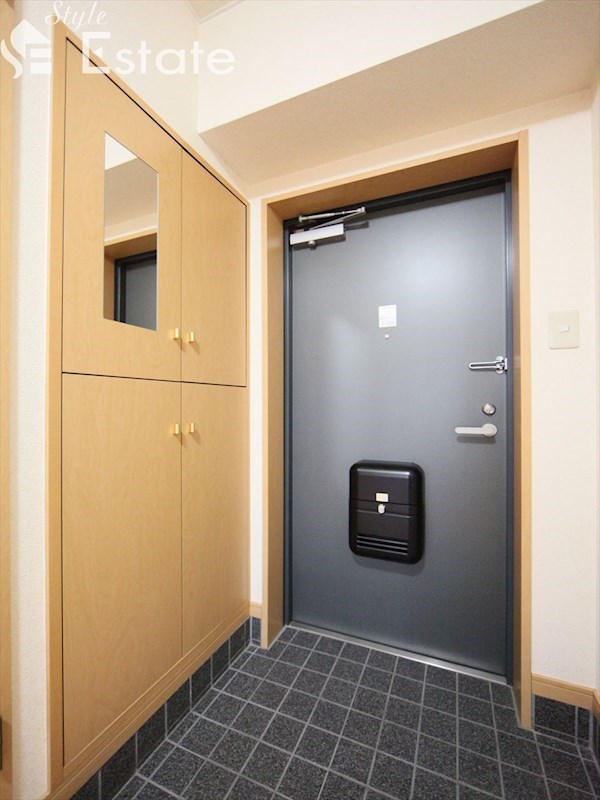 玄関　シューズBOX・鏡付き★