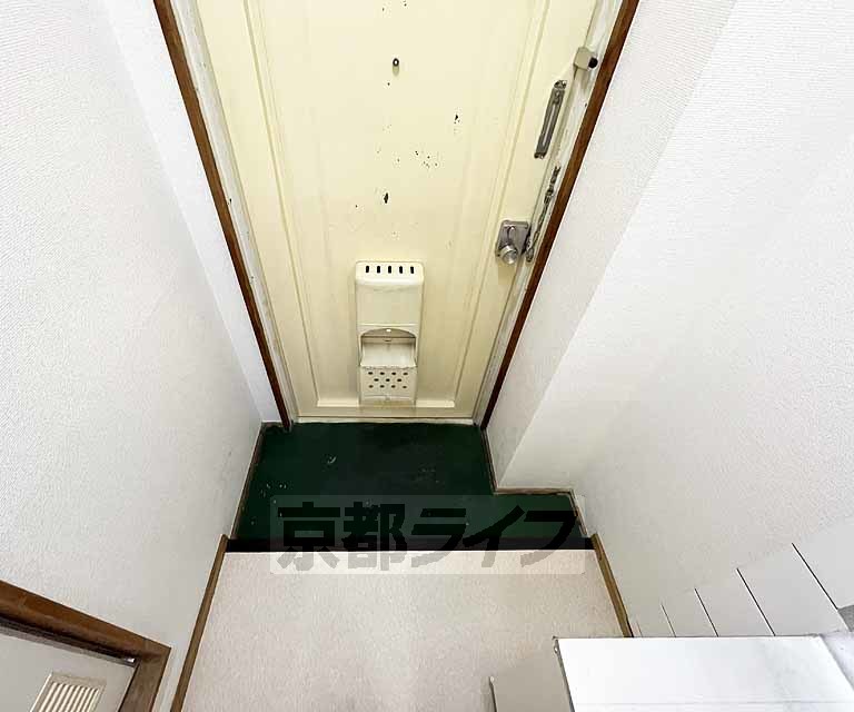 玄関　大きな段差がありません