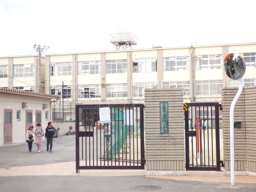 小学校　京都市立納所小学校（小学校）まで281m