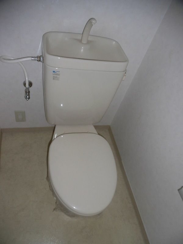 トイレ　同間取りのお部屋の写真です。ご参考までに。