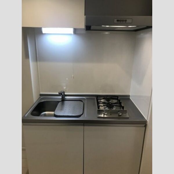 キッチン　※写真は同じマンションの違う部屋のものです