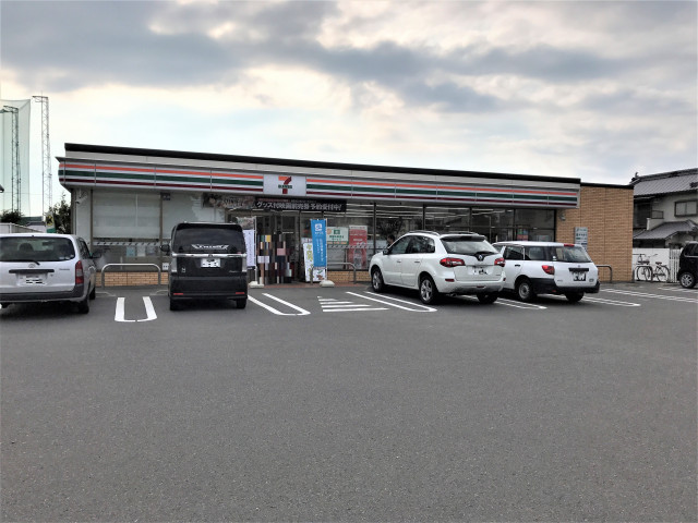 コンビニ　セブンイレブン　松山井門町店（コンビニ）まで302m
