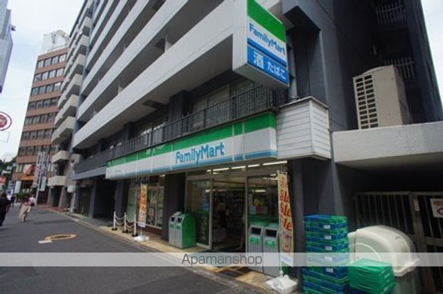 コンビニ　ファミリーマート代々木一丁目店（コンビニ）まで176m