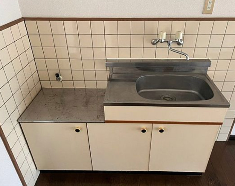 キッチン　コンパクトなキッチンで掃除もラクラク