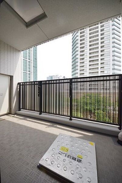 バルコニー　※別部屋の参考写真です。