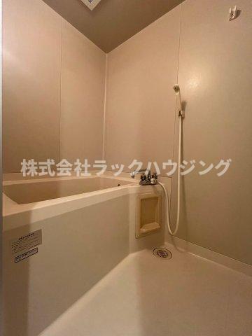 バス・シャワールーム　画像と現状が異なる場合は現状優先となります。