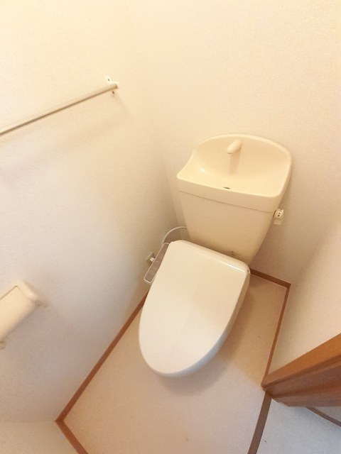 トイレ　シンプルで使いやすいトイレです