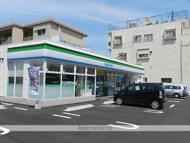 コンビニ　ファミリーマート小倉井堀三丁目店（コンビニ）まで278m