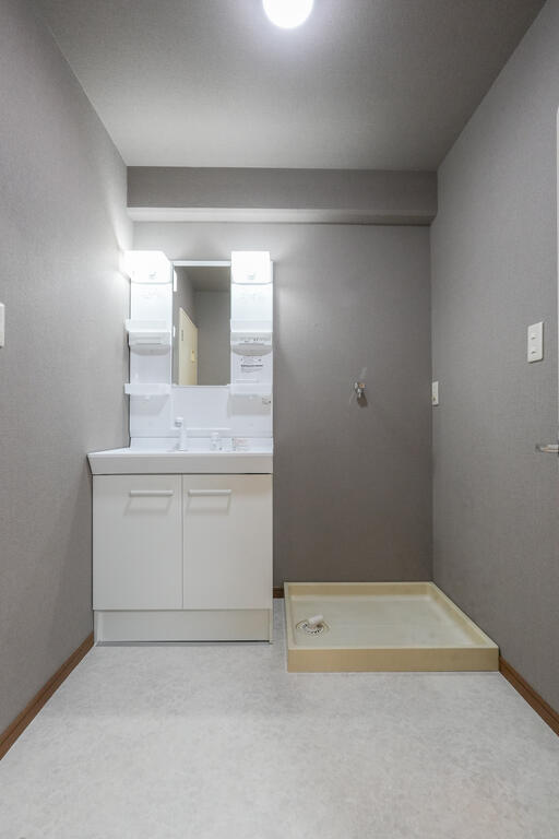 洗面設備　同建物別部屋写真となります
