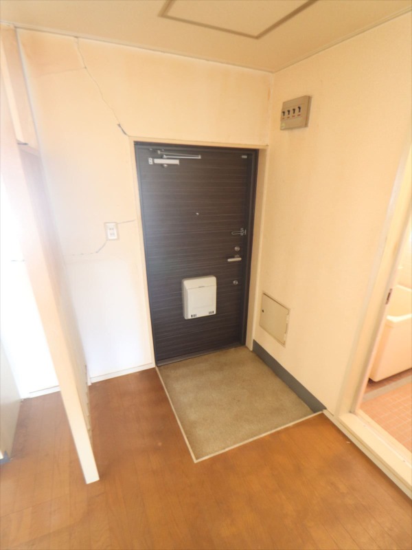 玄関　玄関口