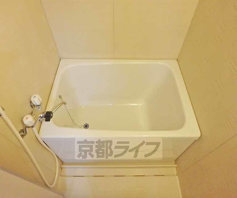 バス・シャワールーム　一日の疲れを癒すバスルーム