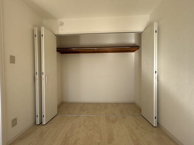 収納　※写真は３０３号室です