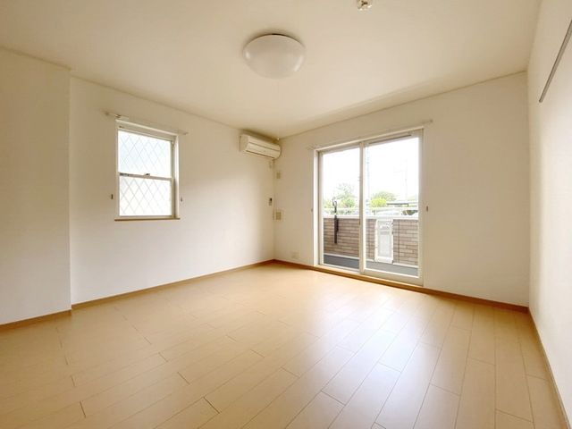 居室・リビング　★お問い合わせはタウンハウジング稲田堤店まで★