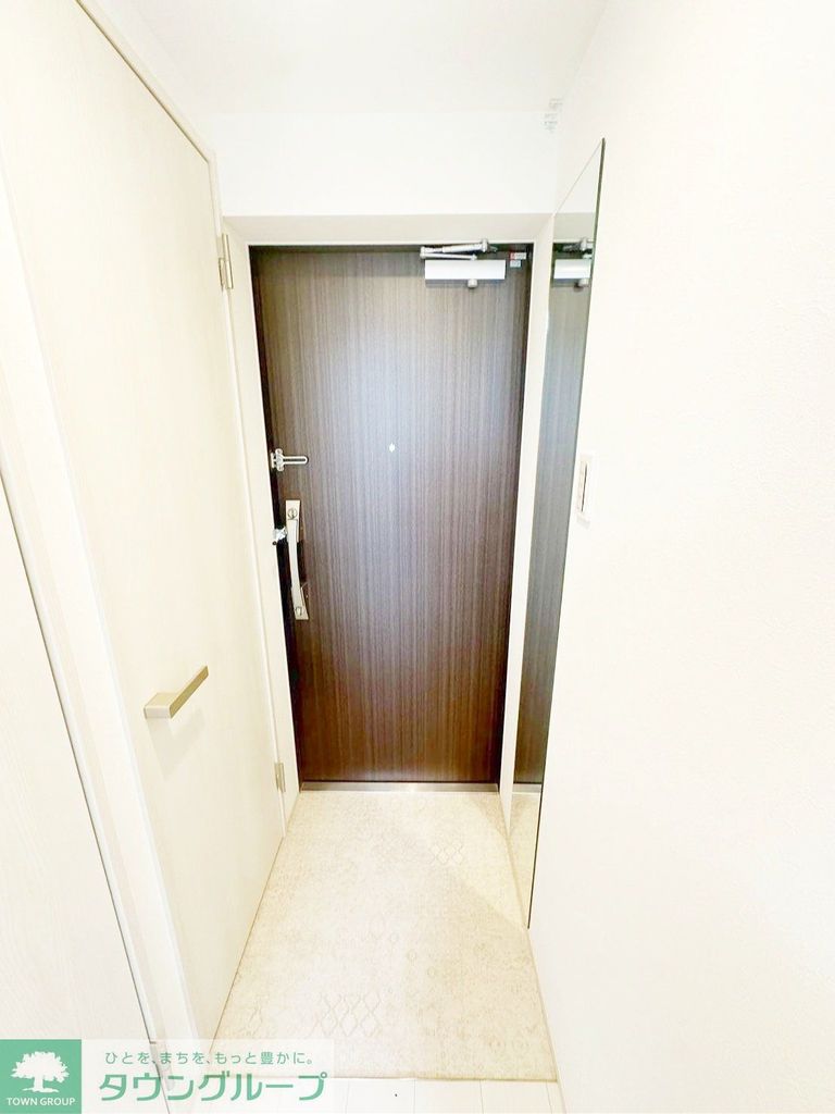 玄関　お部屋探しはタウンハウジングへ♪
