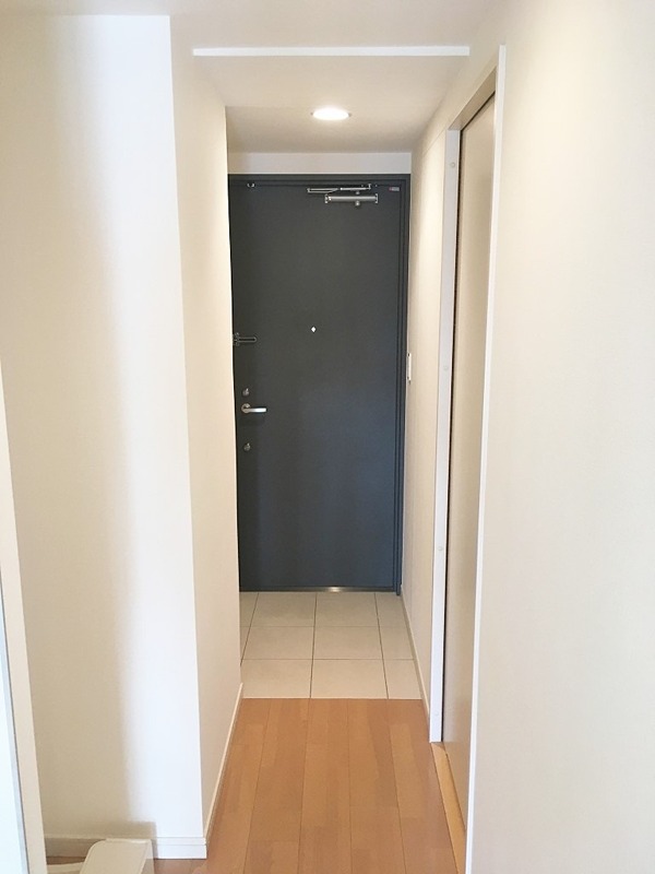 玄関　※同タイプ別階数部屋