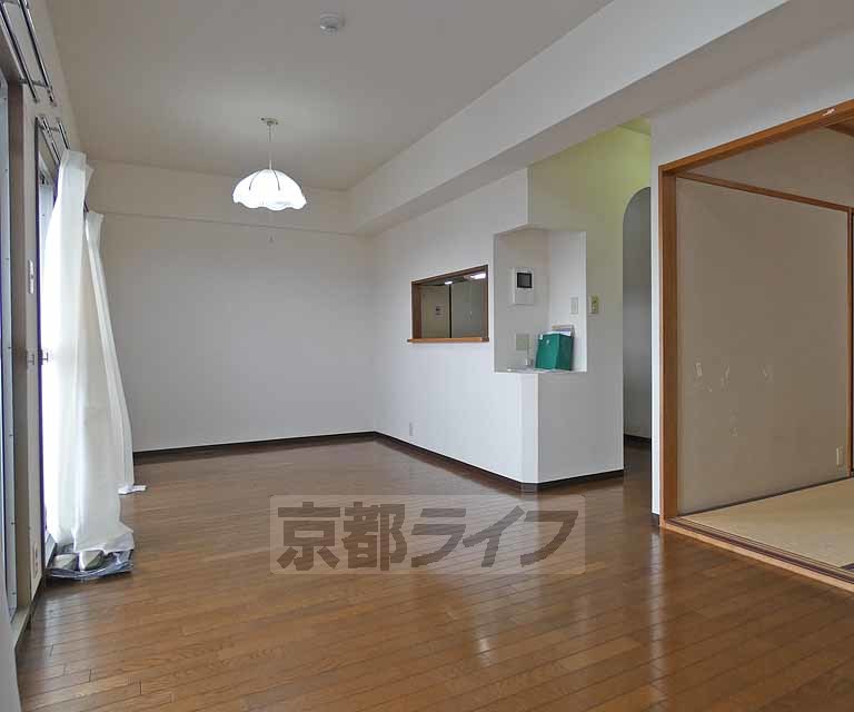 居室・リビング　３ＬＤＫのお部屋です。