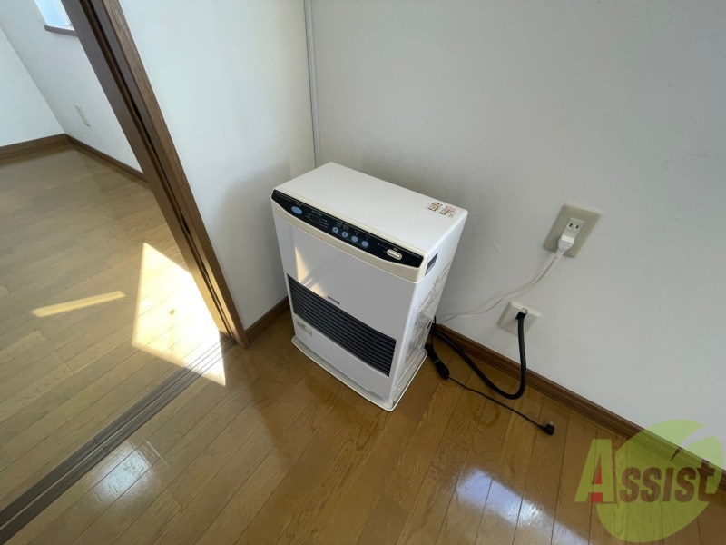 その他設備　灯油暖房です。札幌の寒い冬もこれで大丈夫！