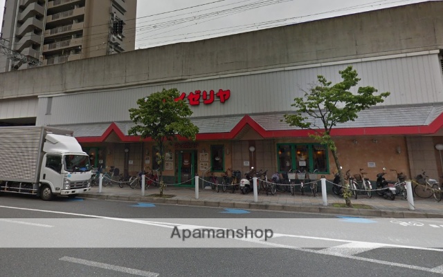 飲食店　サイゼリヤ　阪急高槻市駅前（飲食店）まで270m